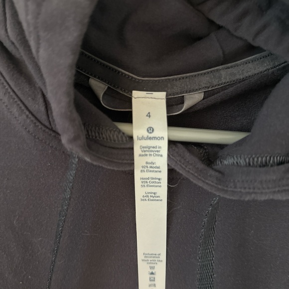 Lululemon XS Open Back Plum Hoodie Sweater - Picture 8 of 8